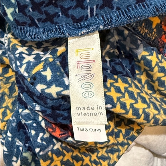 LuLaRoe Floral TC Leggings - Picture 2 of 5